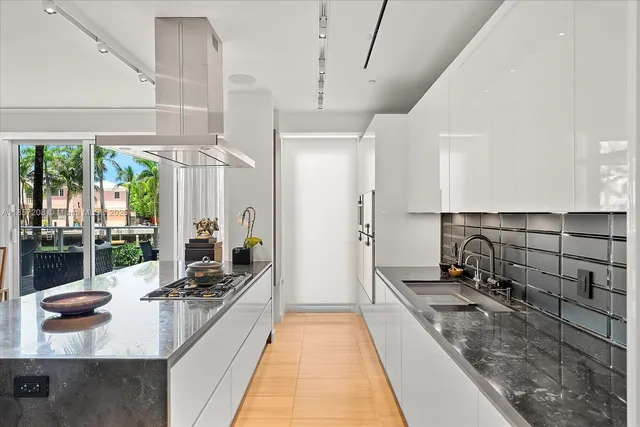 $5,750,000 | 4701 Meridian Avenue, Unit 126, Miami Beach, FL 33140