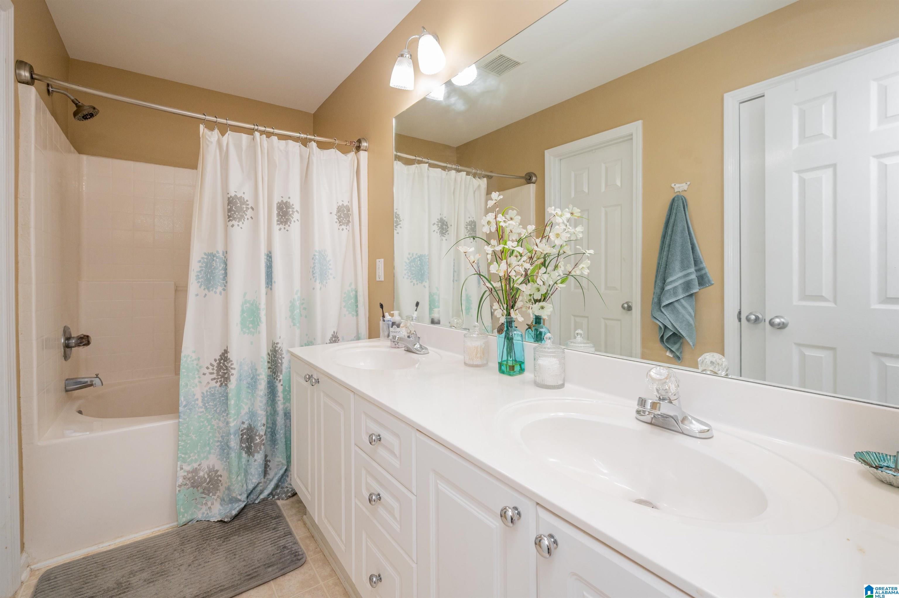 4016 Forest Lakes Road Sterrett, AL 35147 - Photo 23 of 39