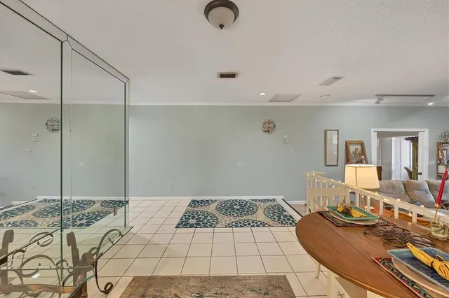 $2,700 | 4870 Kestral Park Circle, Unit 14, Sarasota, FL 34231