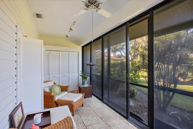 $2,700 | 4870 Kestral Park Circle, Unit 14, Sarasota, FL 34231