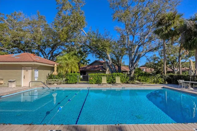 $2,700 | 4870 Kestral Park Circle, Unit 14, Sarasota, FL 34231