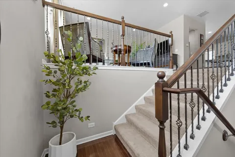 $699,000 | 3249 Coral Lane, Glenview, IL 60026