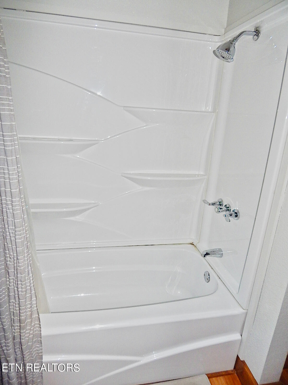 176 Knepp Road Deer Lodge, TN 37726 - Photo 24 of 60 DSCN4552