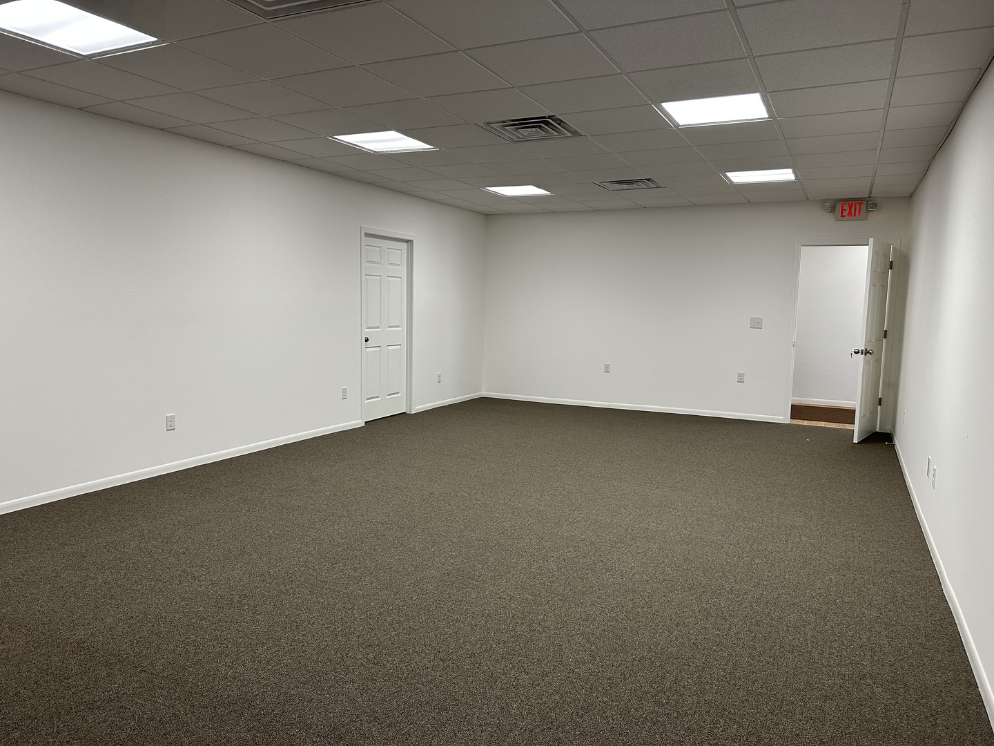 114 North Washington Street Genoa, IL 60135 - Photo 17 of 33