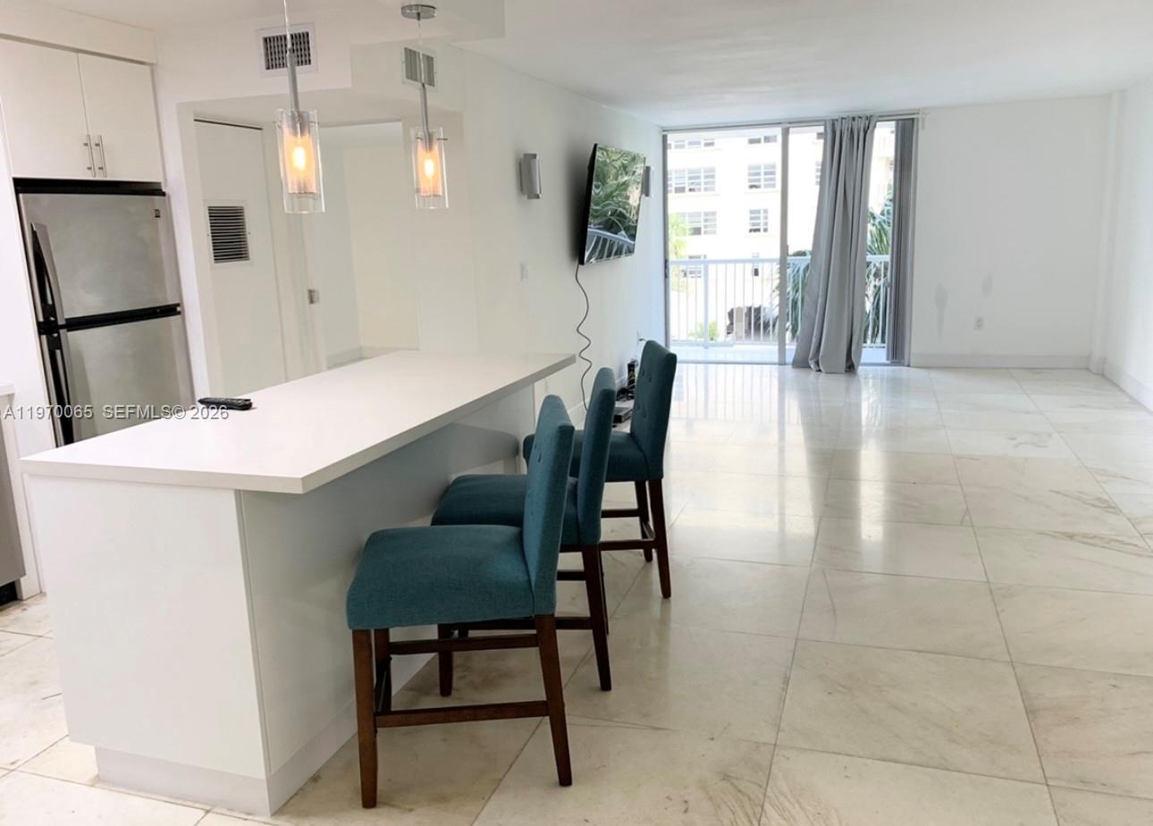 150 Southeast 25th Road, Unit 3B Miami, FL 33129 - Photo 3 of 8