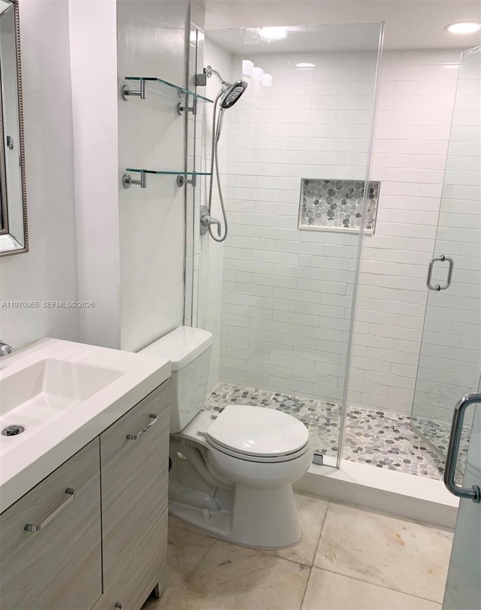 150 Southeast 25th Road, Unit 3B Miami, FL 33129 - Photo 4 of 8