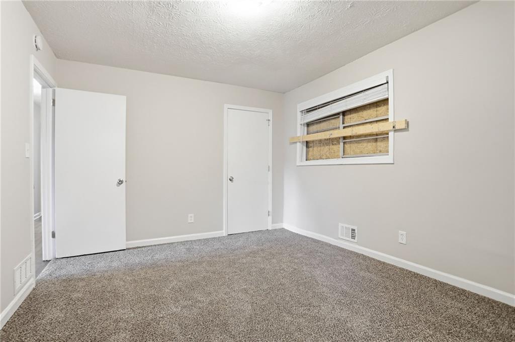 2370 Tiffany Circle Decatur, GA 30035 - Photo 20 of 39