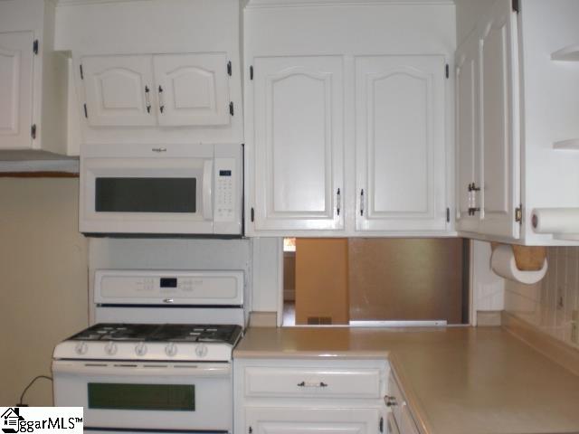 228 Grove Road Greenville, SC 29605 - Photo 8 of 44 Gallery Image 8