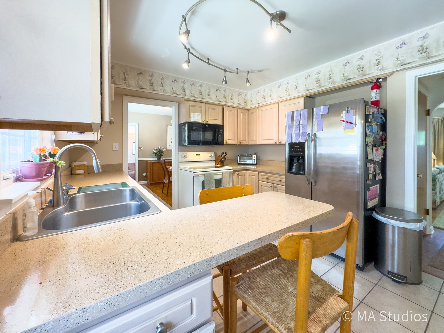 1219 Golf Lane Wheaton, IL 60189 - Photo 14 of 78