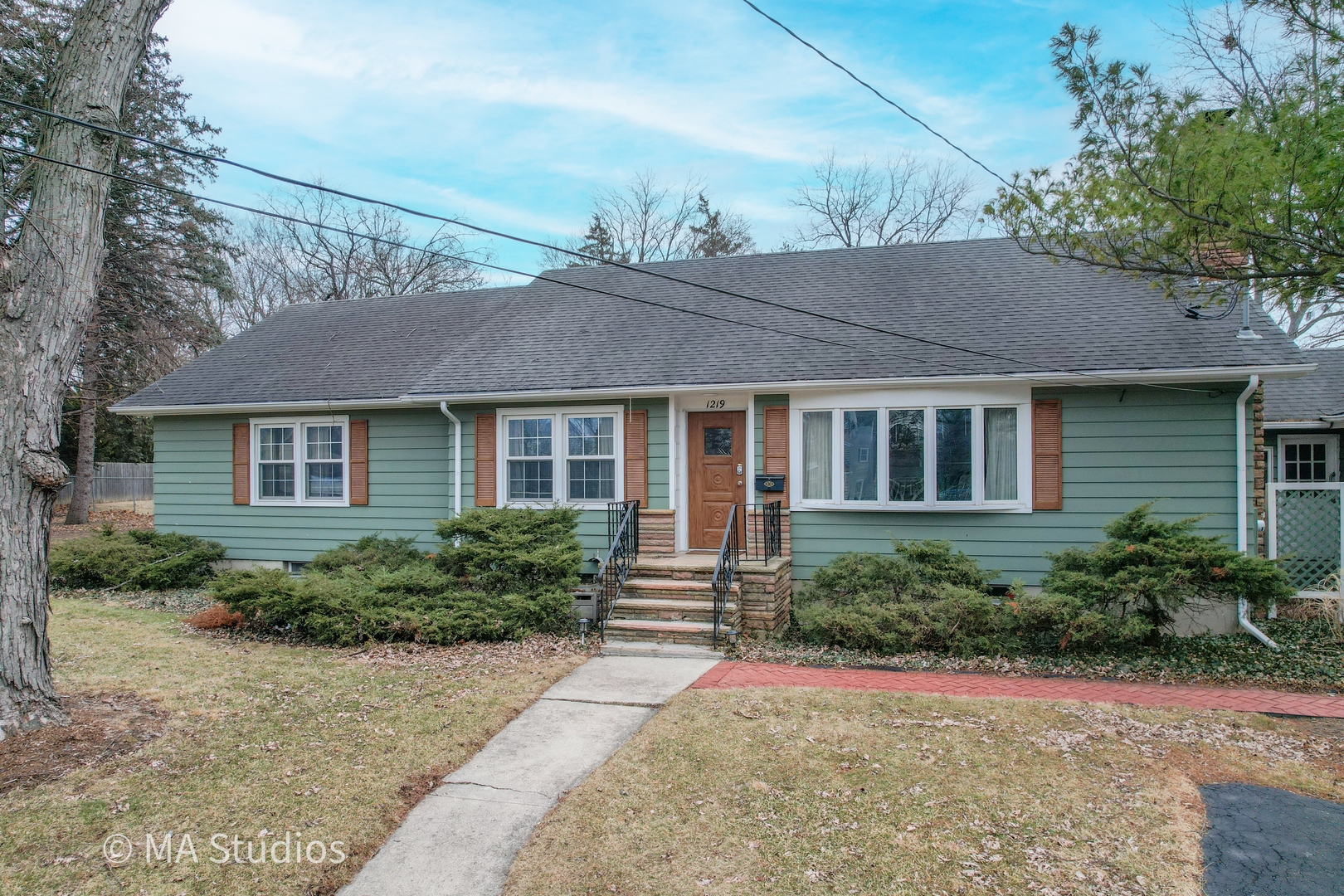 1219 Golf Lane Wheaton, IL 60189 - Photo 2 of 78