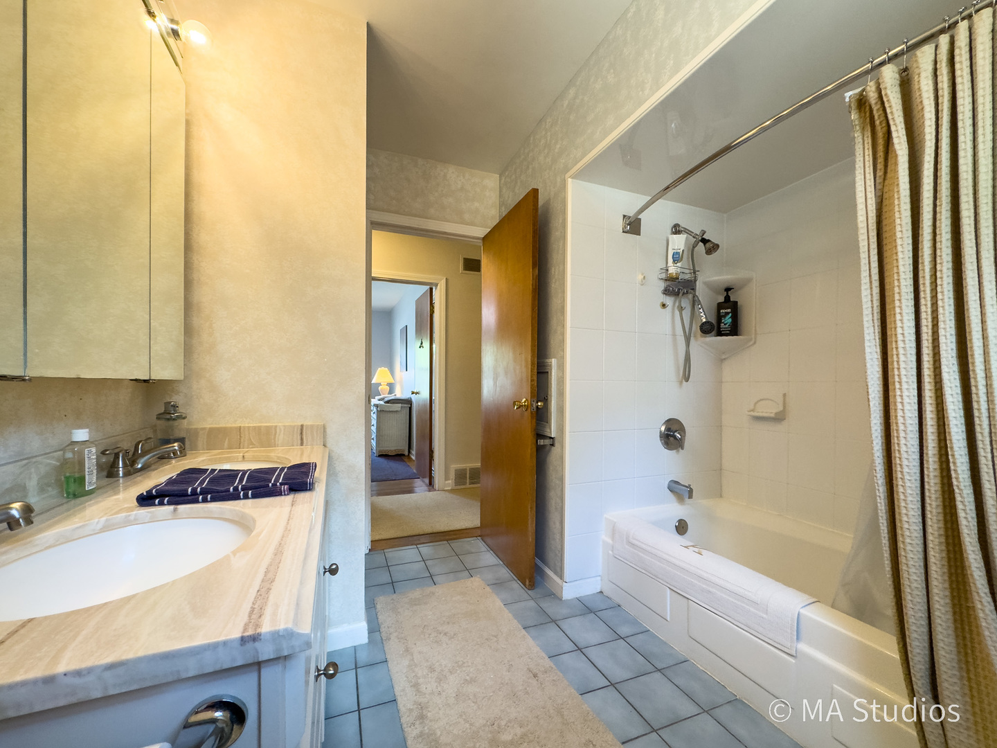 1219 Golf Lane Wheaton, IL 60189 - Photo 32 of 78