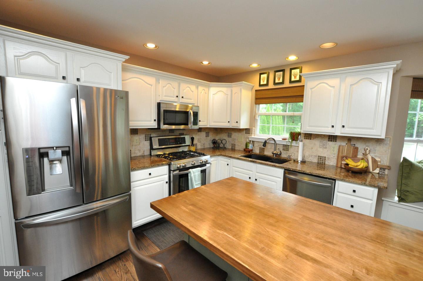 104 Winchester Way Shamong, NJ 08088 - Photo 8 of 38