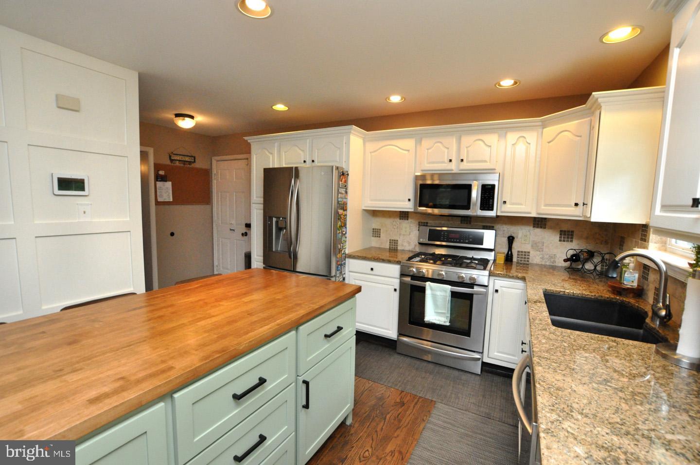 104 Winchester Way Shamong, NJ 08088 - Photo 10 of 38