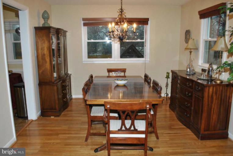 7012 Sea Cliff Road McLean, VA 22101 - Photo 2 of 30 Dining Room