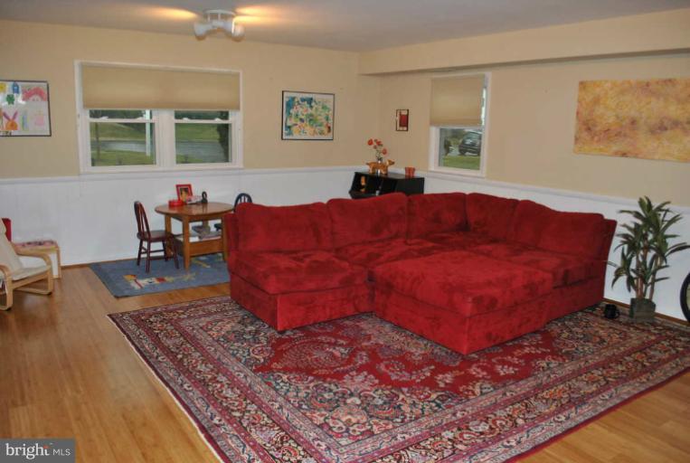 7012 Sea Cliff Road McLean, VA 22101 - Photo 19 of 30 Family Room
