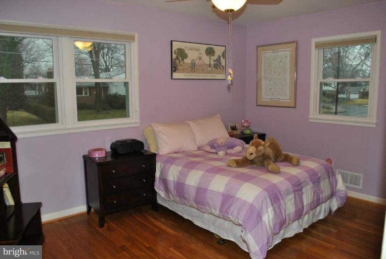 7012 Sea Cliff Road McLean, VA 22101 - Photo 27 of 30 Bedroom