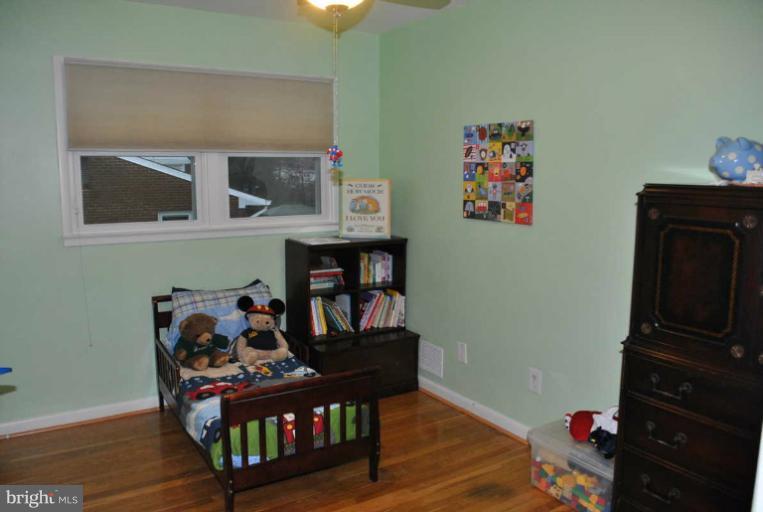 7012 Sea Cliff Road McLean, VA 22101 - Photo 6 of 30 Bedroom