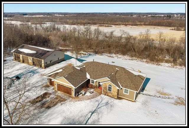$849,900 | E5248 White Lake Road, Weyauwega, WI 54983