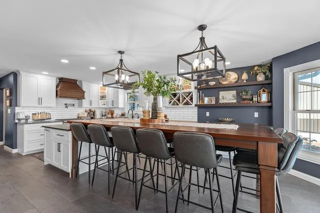 $849,900 | E5248 White Lake Road, Weyauwega, WI 54983