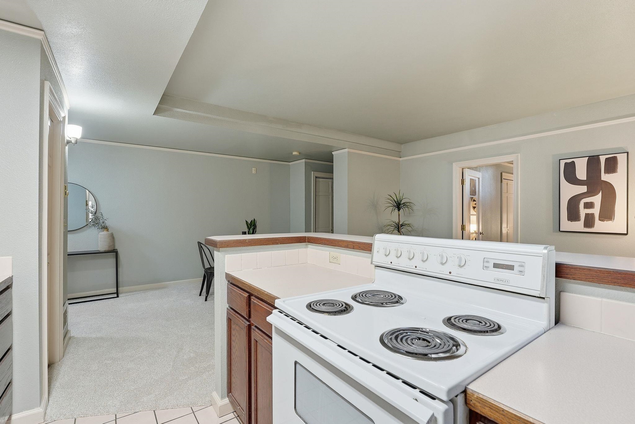 852 North Summit Boulevard, Unit 101 Spokane, WA 99201 - Photo 10 of 31