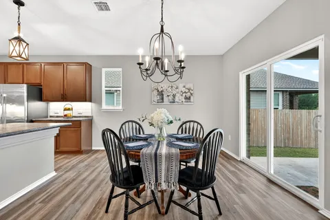 $349,000 | 326 Linden Street, Bastrop, TX 78602