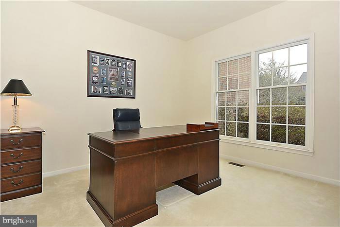 1319 Dasher Lane Reston, VA 20190 - Photo 14 of 30 Interior (General)