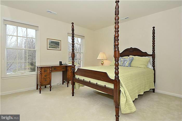 1319 Dasher Lane Reston, VA 20190 - Photo 21 of 30 Bedroom
