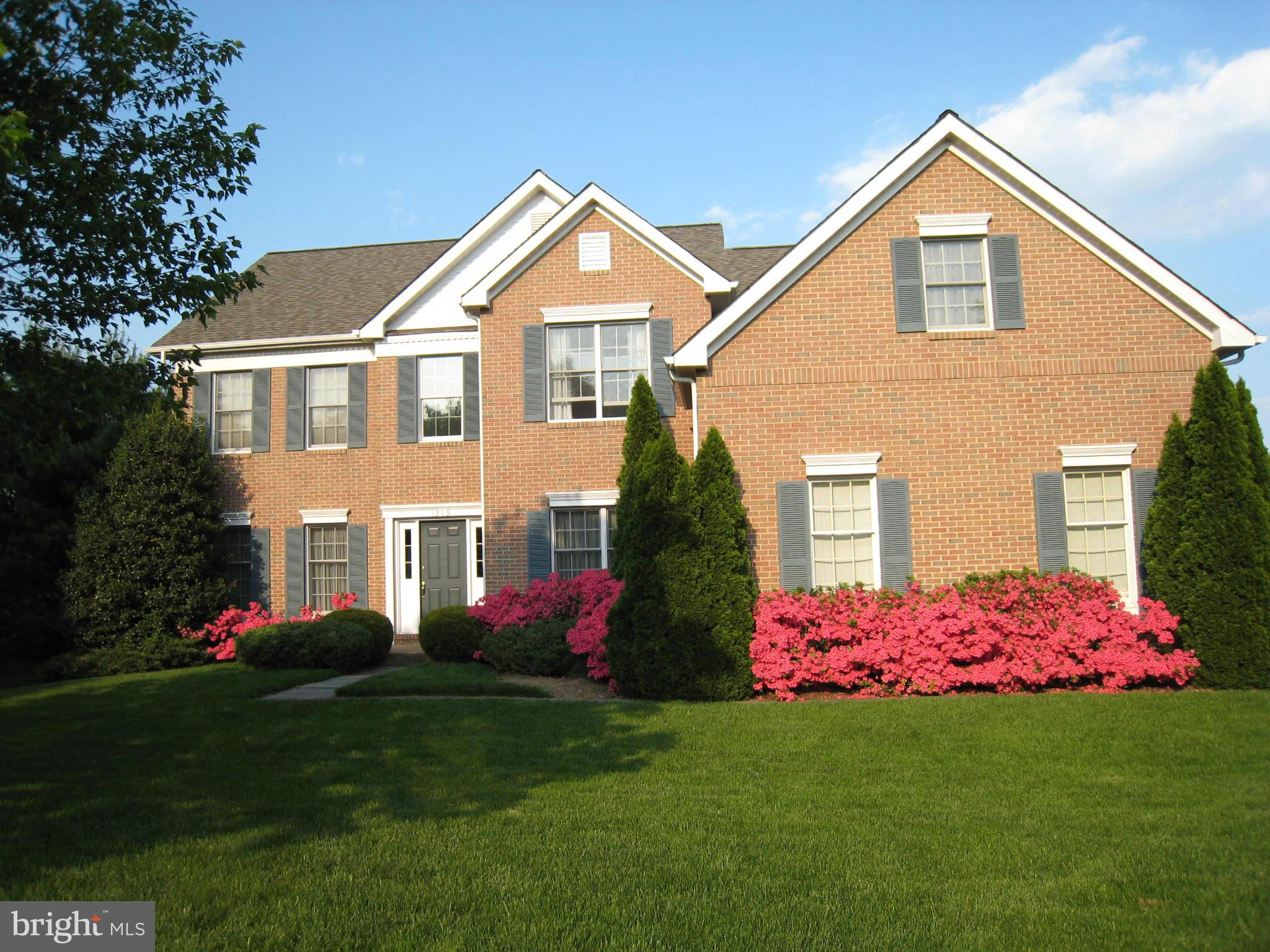 1319 Dasher Lane Reston, VA 20190 - Photo 27 of 30 Exterior (Front)