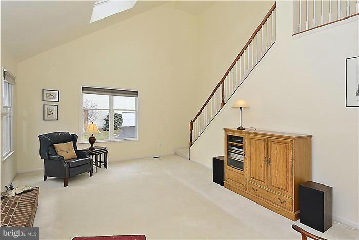 1319 Dasher Lane Reston, VA 20190 - Photo 7 of 30 Family Room