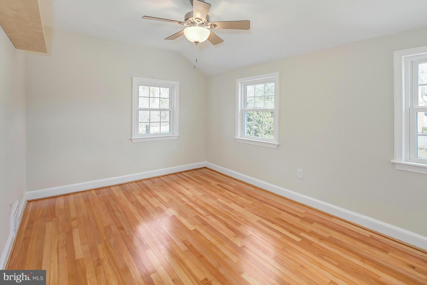 8906 Melwood Road Bethesda, MD 20817 - Photo 21 of 30 Bedroom