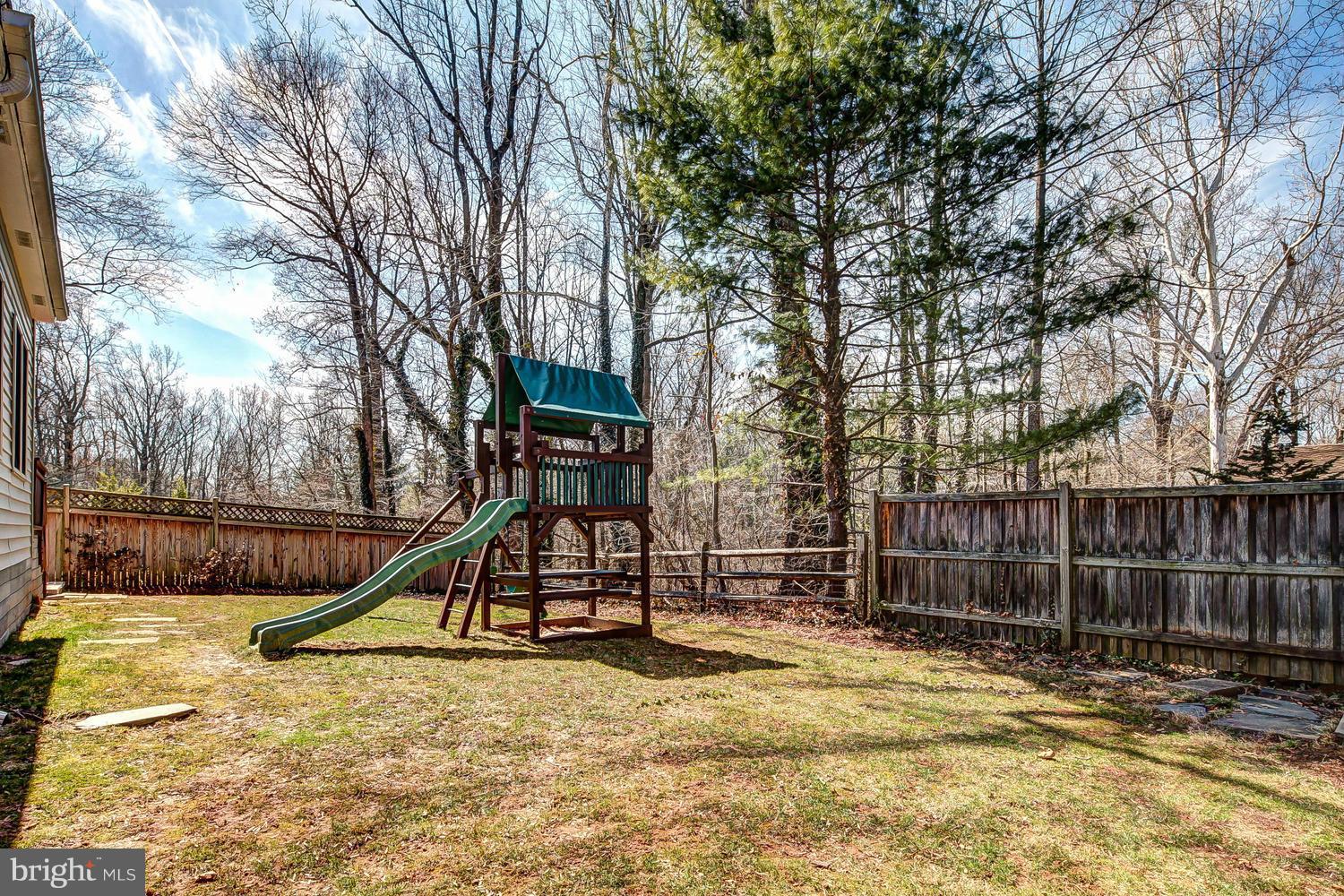 8906 Melwood Road Bethesda, MD 20817 - Photo 29 of 30 Exterior (Rear)