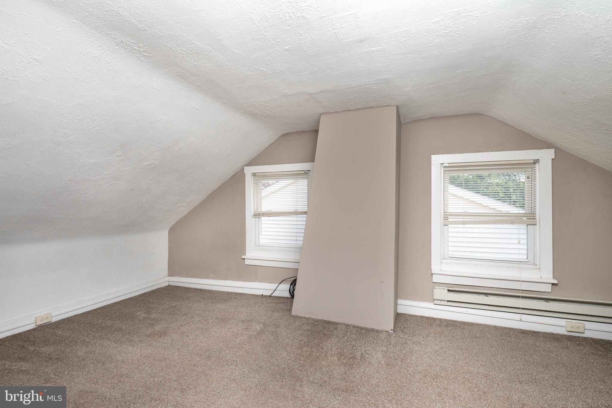 308 Summer St Road Royersford, PA 19468 - Photo 18 of 25 an empty room with windows
