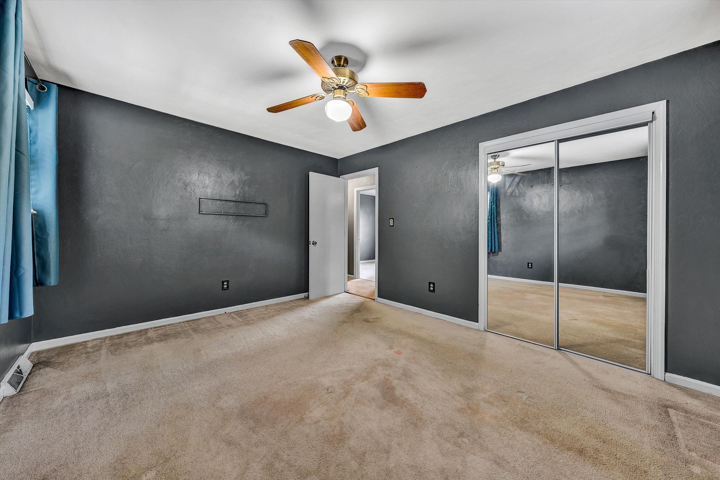 709 Ramada Road Vinton, VA 24179 - Photo 14 of 32 a view of an empty room