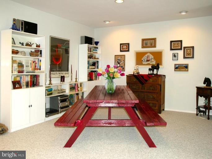 1962 Lakeport Way Reston, VA 20191 - Photo 11 of 30 Dining Room
