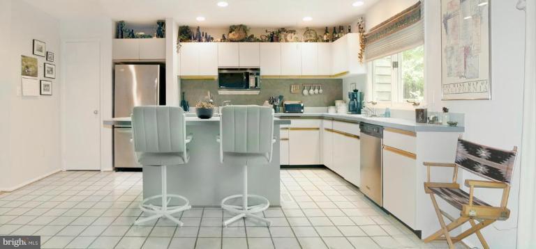 1962 Lakeport Way Reston, VA 20191 - Photo 13 of 30 Kitchen