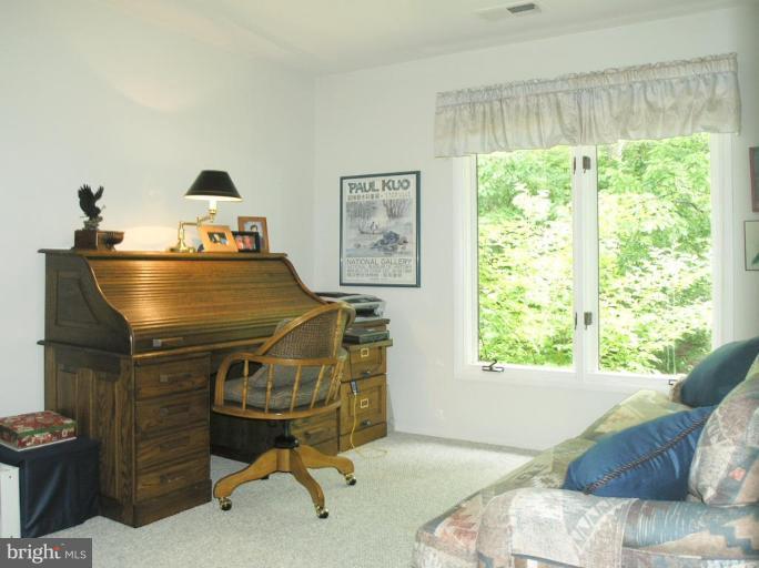 1962 Lakeport Way Reston, VA 20191 - Photo 21 of 30 Bedroom #3
