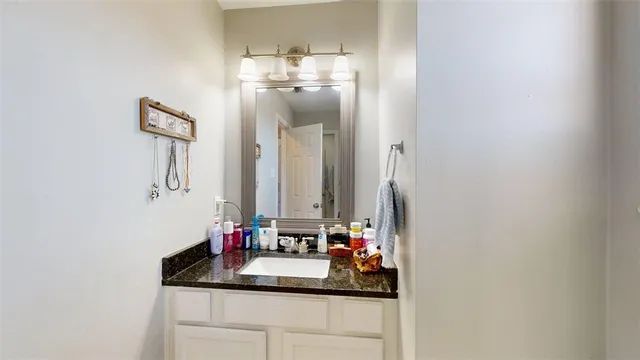 $1,400 | 301 Nimitz Street, Unit D, College Station, TX 77840