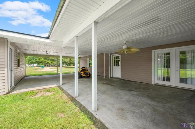 $309,900 | 10118 Saray Drive, Denham Springs, LA 70706