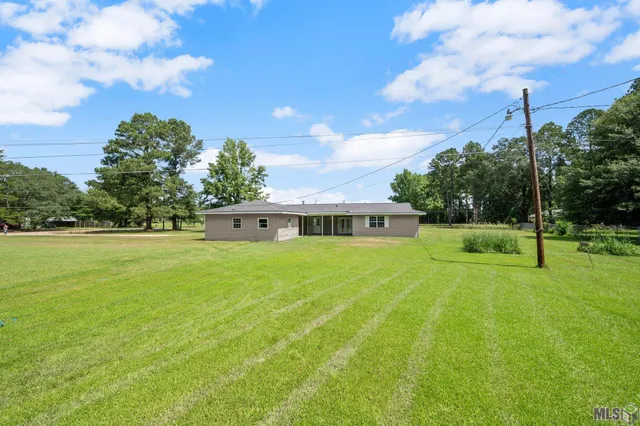 $309,900 | 10118 Saray Drive, Denham Springs, LA 70706