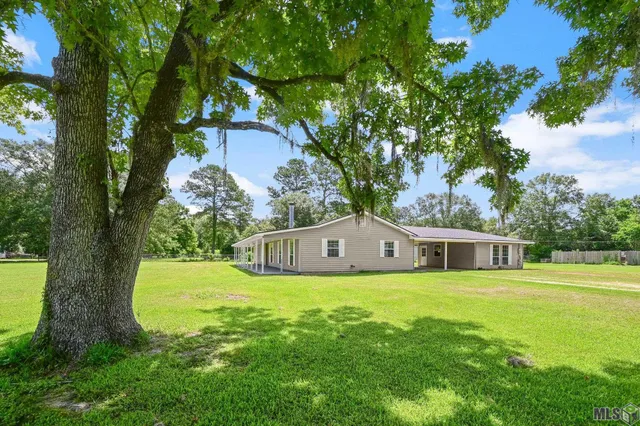 $309,900 | 10118 Saray Drive, Denham Springs, LA 70706