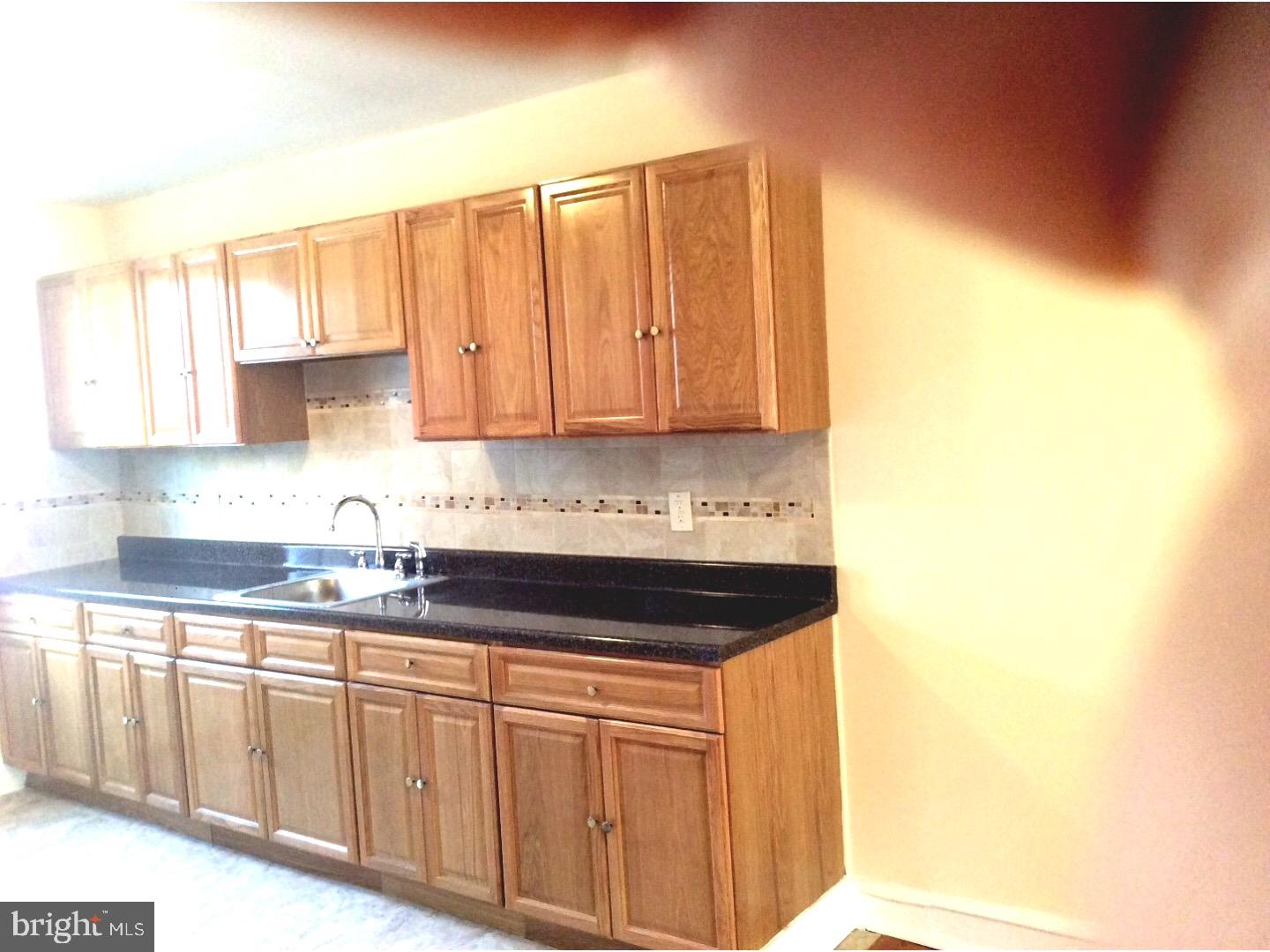 165 Springton Road Upper Darby, PA 19082 - Photo 3 of 21