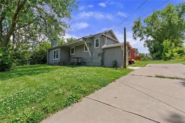 $115,000 | 432 Blue Ridge Boulevard, Kansas City, MO 64125