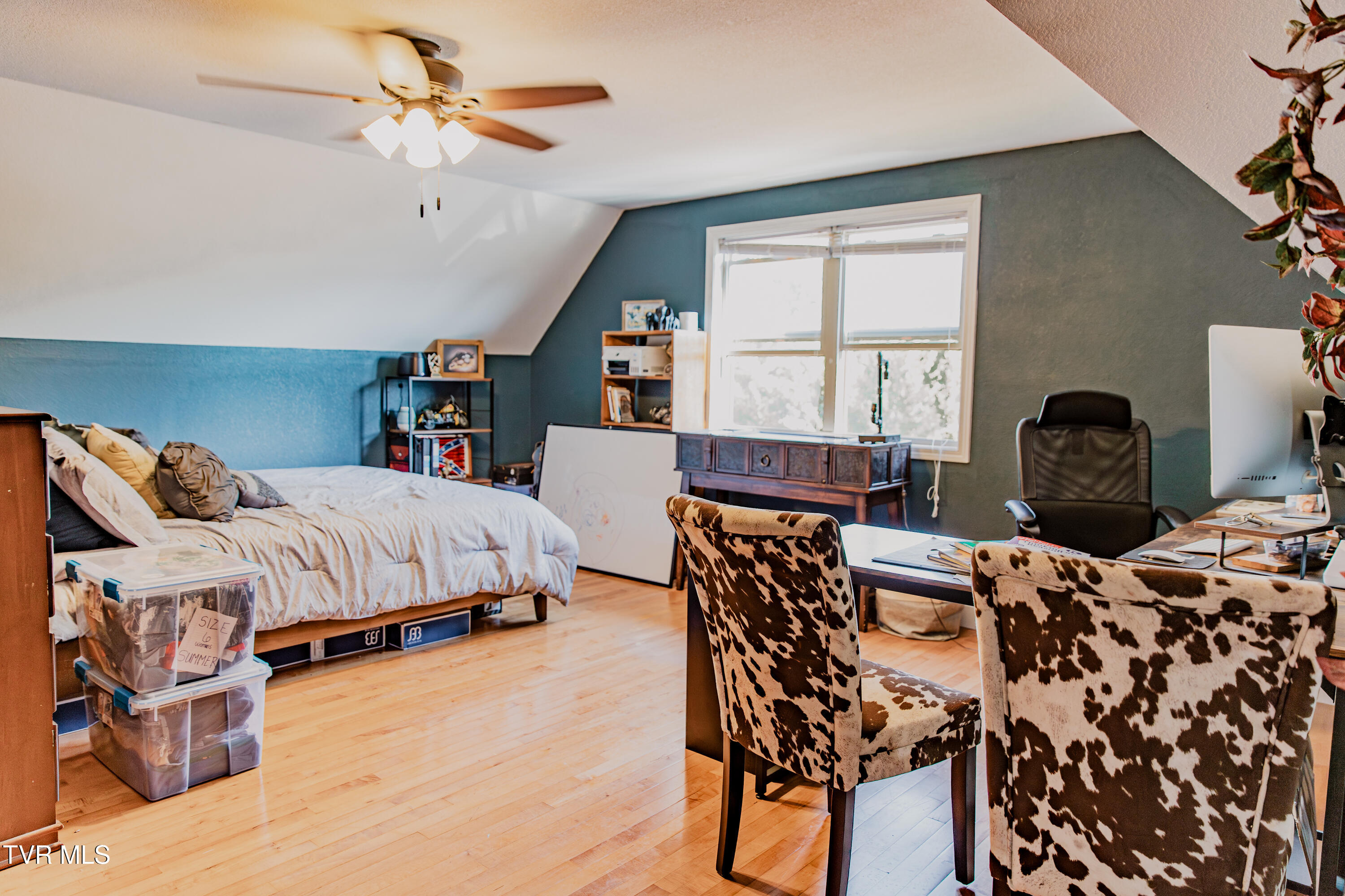 948 Chestnut Grove Road Dandridge, TN 37725 - Photo 14 of 16 CopperSunsetPhoto1-18