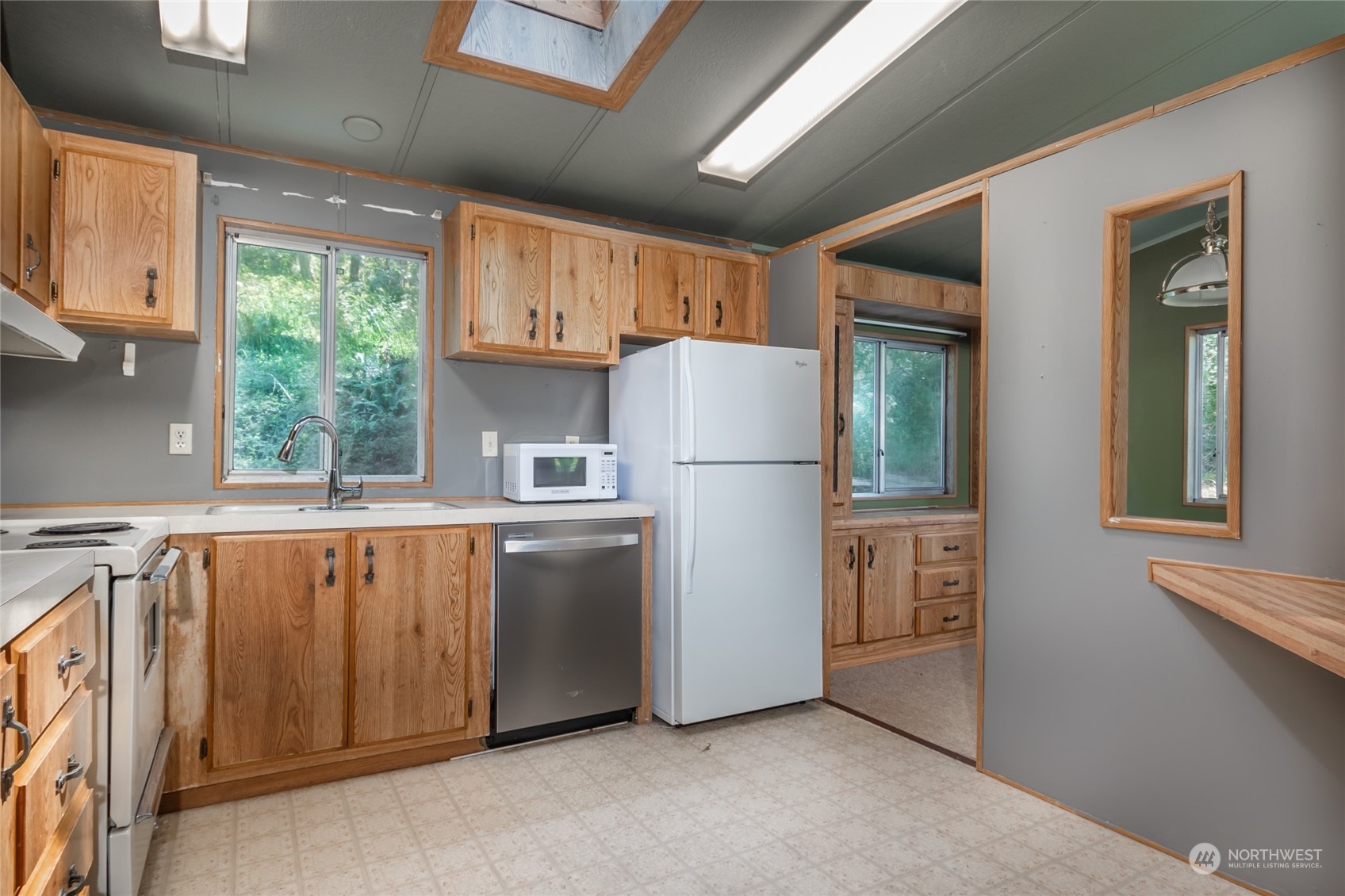 1554 East Roy Road Freeland, WA 98249 - Photo 6 of 24