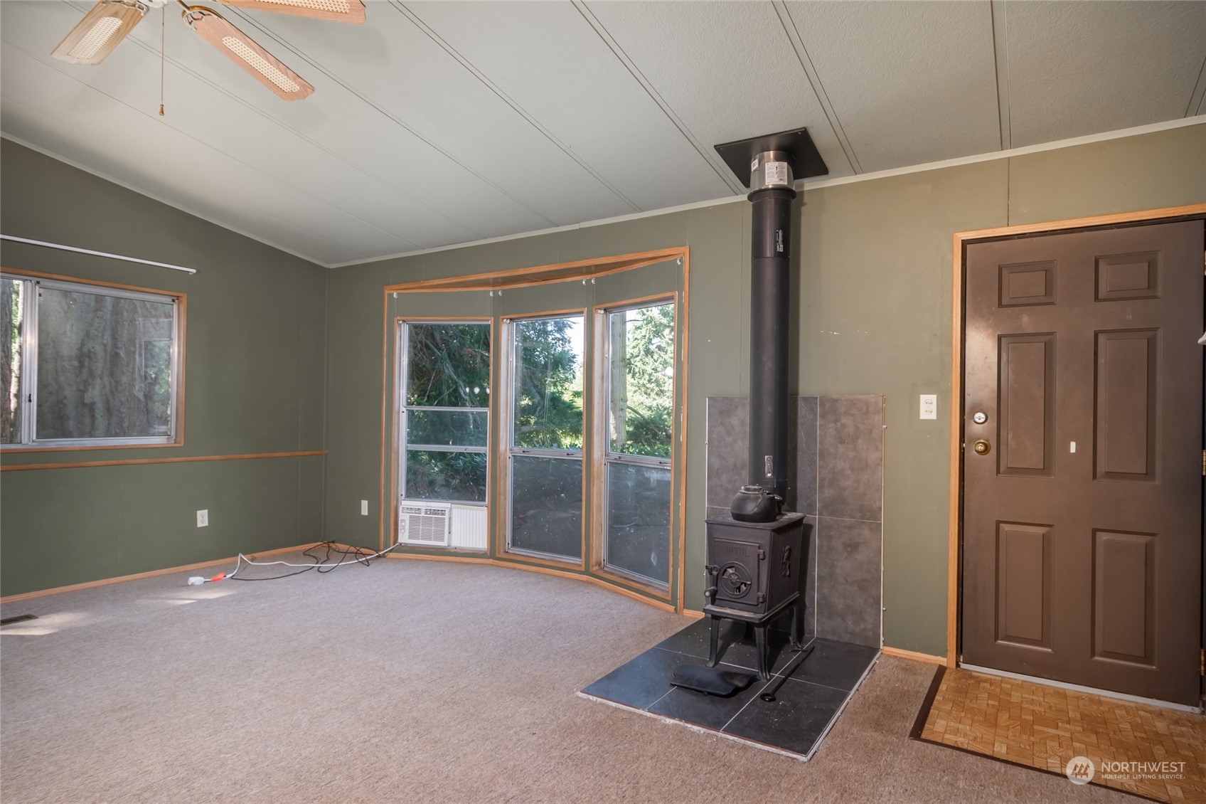 1554 East Roy Road Freeland, WA 98249 - Photo 9 of 24 a view of a room with gym equipment