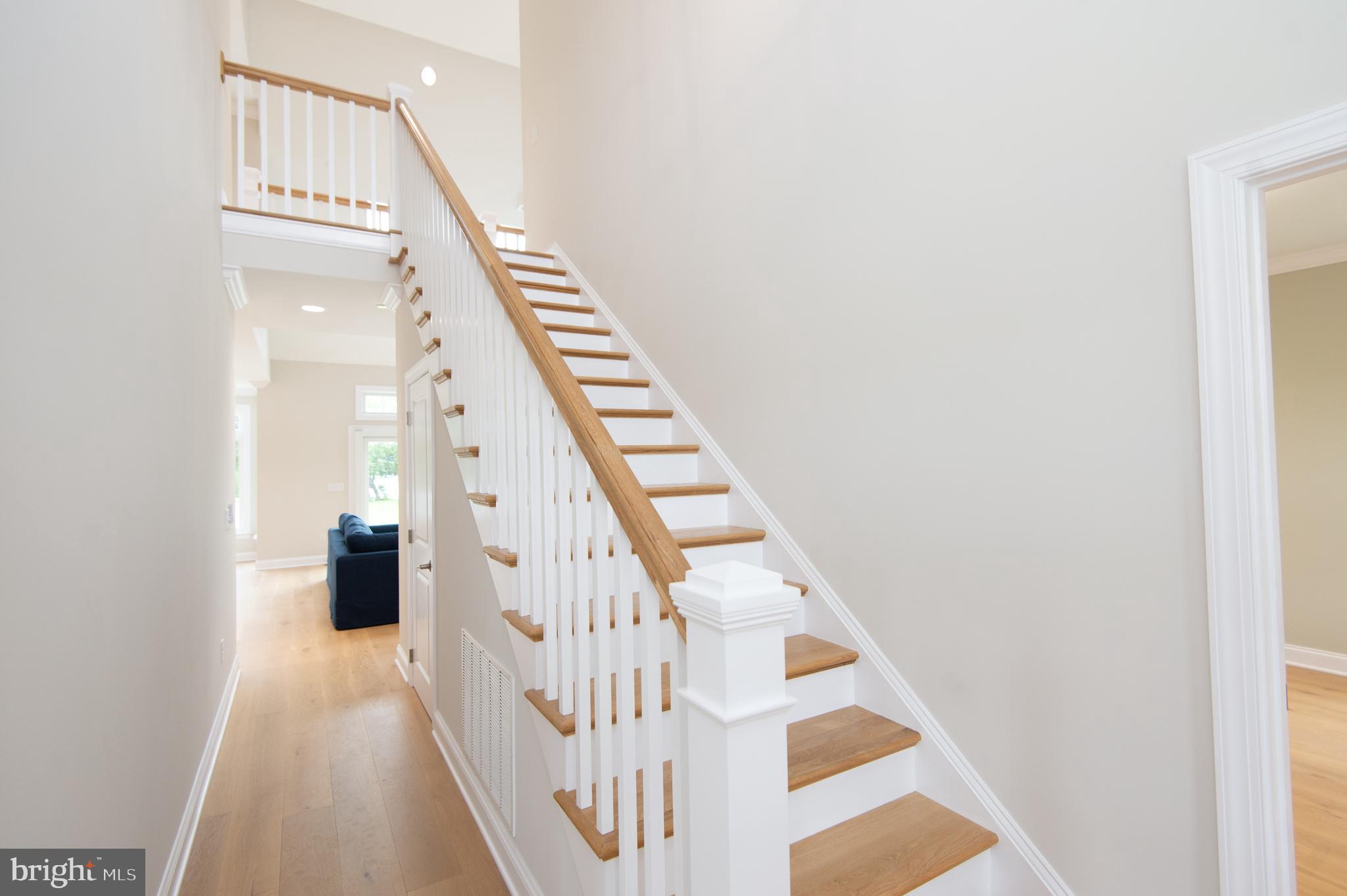 2202 Horns Point Road Cambridge, MD 21613 - Photo 15 of 74 Foyer and hall to Living room