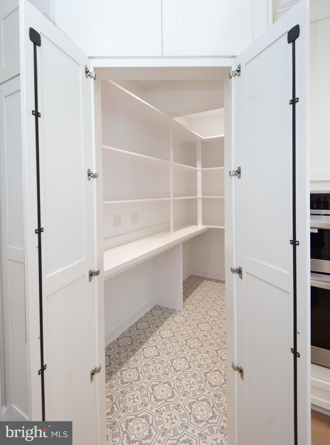 2202 Horns Point Road Cambridge, MD 21613 - Photo 27 of 74 Walk-in Pantry