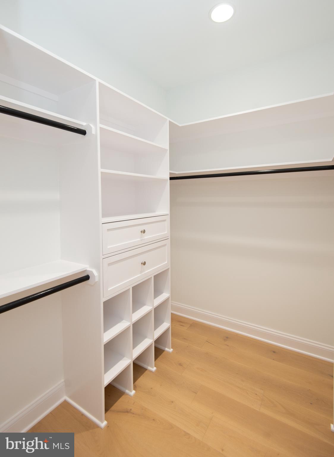 2202 Horns Point Road Cambridge, MD 21613 - Photo 45 of 74 Primary second walk-in closet