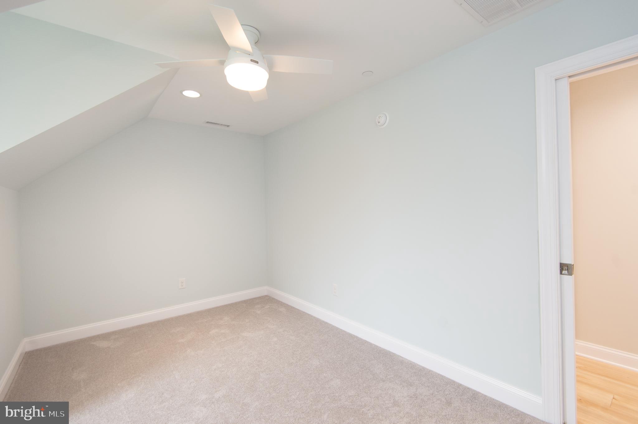 2202 Horns Point Road Cambridge, MD 21613 - Photo 56 of 74 Second floor Bedroom 3