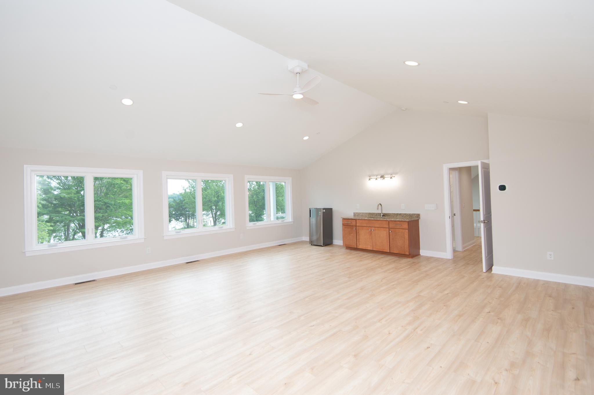 2202 Horns Point Road Cambridge, MD 21613 - Photo 60 of 74 Large second floor Bonus room w/ Sink